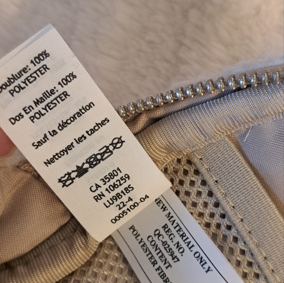 Lululemon Everywhere Belt Bag Sherpa Fleece Natural Ivory Trench Excellent UC! - Picture 13 of 16